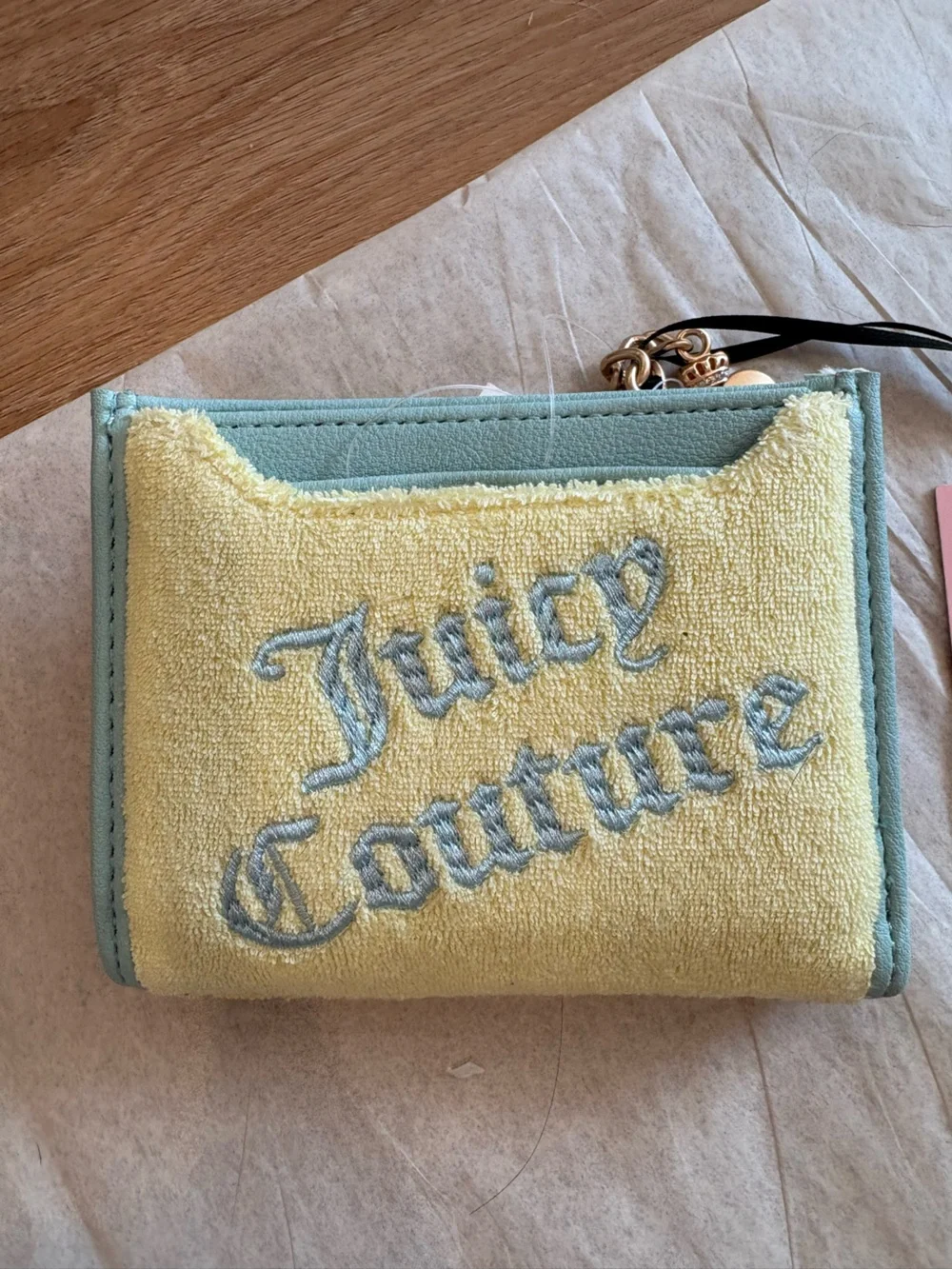 New juicy couture gelato on the beach bifold Wallet